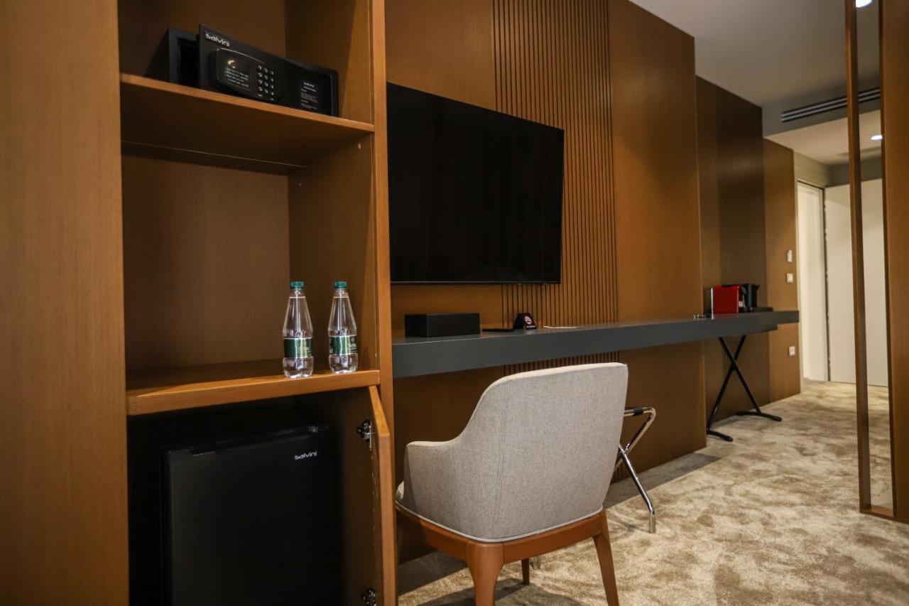 Urbanin Apartment & Hotel Tirana Exterior photo